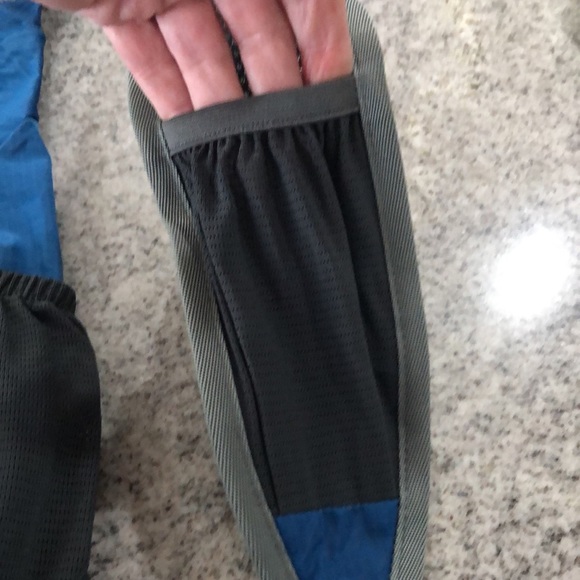 Sling backpack - Picture 2 of 7